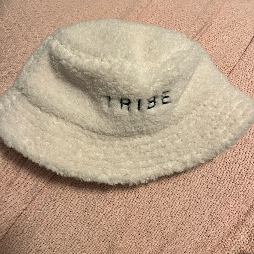 Tribe Kelley Teddy Bucket hat.